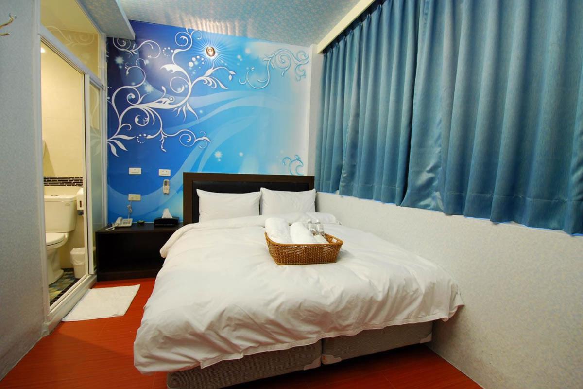 Happiness Inn Taipei Bagian luar foto