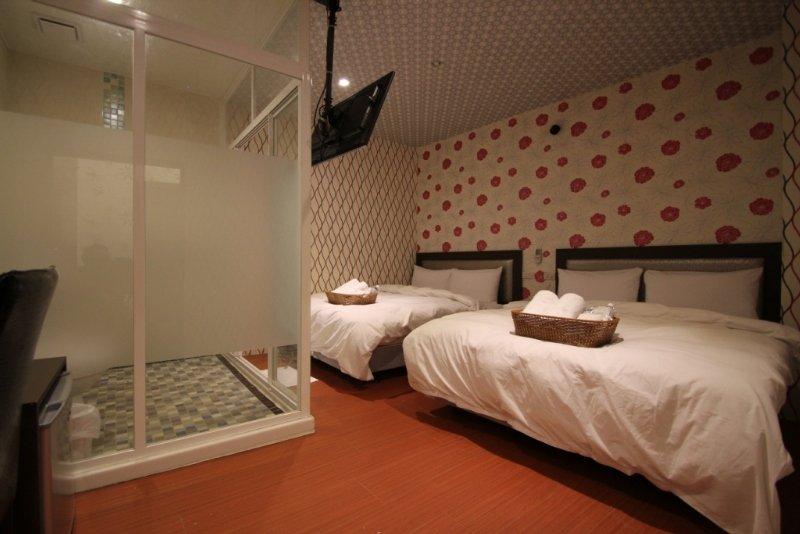 Happiness Inn Taipei Bagian luar foto